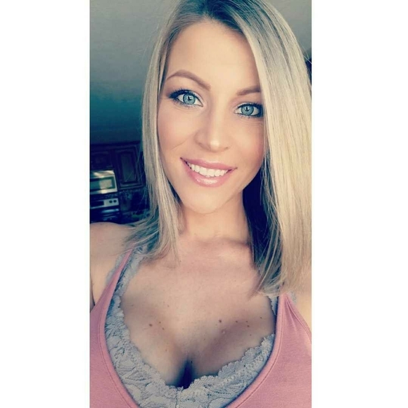 Meet your Posher, Rachael - Picture 1 of 1